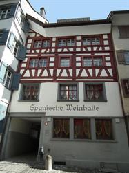 Spanische Weinhalle