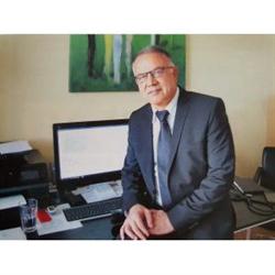 Dr. med. Besek Sven