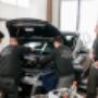 In unserer modern eingerichteten Ford Vertrags-Werkstatt arbeiten Service- und Reparatur-Techniker, die nach dem aktuellsten Stand ausgebildet sind. Sie gewähren einen umfassenden Service rund um Autos jeder Marke.