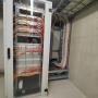 Installation und Verkabelung eines Rack.
Die Erschliessung wurde mittels Installationssystem gemacht.
Installiert durch Elektro Linder AG
