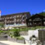 Von einem Besucher am 30.05.2016 hochgeladen - Aussenansicht vom Parkhotel Schoenegg im Sommer - Ihr Hotel in Grindelwald