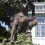 Statue à la conque pour fontaine - Robert Brossy Antiquités Rolle