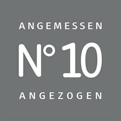 Angemessen angezogen No.-10