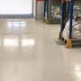 Wir verarbeiten Epoxidharze, Polyurethane, Polymethylmethacrylate und Polyurea