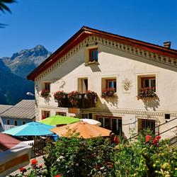 Familienhaus Macun
