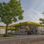 AGROLA Tankstelle in Schaffhausen. GVS Tankstelle mit TopShop. Links grosser Baum, rechts liegt AGROLA Tankstelle.