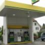 AGROLA Tankstelle in Würenlingen - zwei Tanksäulen mit Zahlterminal - überdacht