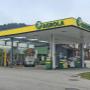 AGROLA Tankstelle in Kleindietwil an der Hauptstrasse gelegen. Komplett überdacht mit TopShop