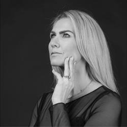 Hell's Beauty, Nails & Cosmetics, Nathalie Hell