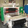 Die Thermotransferschneidmaschine Typ 1000 TTR ist speziell geeignet Thermo Transfer Farbbänder mit hoher Leistung und Produktivität herzustellen. Die Wirtschaftlichkeit dieser Anlage beruht auf kurze Standzeiten, hoher Laufgeschwindigkeit und geringer Umrüstzeit bei Messerwechsel.