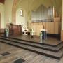 Kirche Biberist
Vollflächige Verklebung von massiver Räuchereiche auf Norit Trockenestriche Elemente TE 25  230m2.
Ausführung 2070.
Montage: Holzbau Strausack Biberist