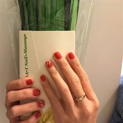 V-A-T Nail+Massage