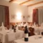 Neben Übernachtung bietet das Hotel auch einen angenehmen Abend im Restaurant