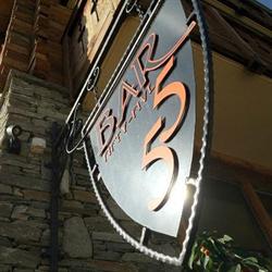 Bar 55
