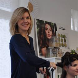 Hairstyling by Martina Lenherr