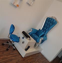 Queen Nails By Daniela