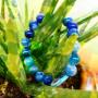 Bracelet en pierre naturelle de conception artisanale. Matériaux locaux. Casquettes et accessoires de mode pour hommes et femmes à Genève