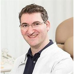 Dr. med. Wolf Charles R.