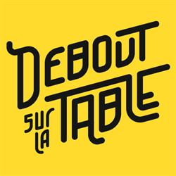 Debout sur la table