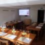 Salle 4)
Salle de séances ou pour les formations