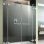 Dusche mit Glastüren