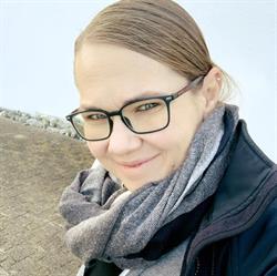 Hebamme Anouk