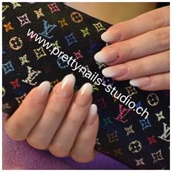 11i-Fuesspfleg integriert bei PrettyNails