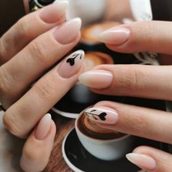 Aida Nails