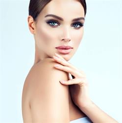 Cosmetic Shine Jeannette Baumann