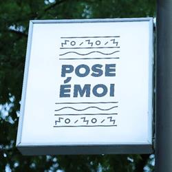 Pose Emoi Cafe