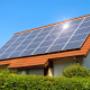 Solaranlagen: Die Sonne ist eine unerschöpfliche Energiequelle, die immer mehr an Bedeutung gewinnt. Gerade in Zeiten steigender Energiepreise und wachsendem Umweltbewusstsein sind Solaranlagen eine effiziente und nachhaltige Lösung. Ob Photovoltaik zur Stromerzeugung oder Solarthermie für Warmwasser und Heizungsunterstützung - wir sind Ihr kompetenter Partner in der Region. Von der Beratung über die Planung bis hin zur Installation und Wartung: Bei uns erhalten Sie umfassende Leistungen aus einer Hand. Nutzen Sie die Kraft der Sonne und investieren Sie in eine zukunftssichere Technologie.