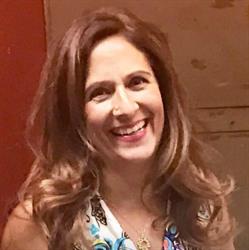 Farah Lauffer Lucianita