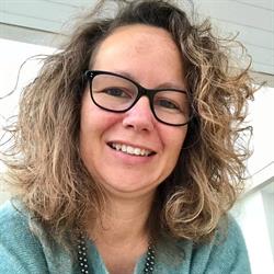 Selbständige JEMAKO Vertriebspartnerin Claudia Iseli