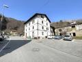Casa plurifamiliare da riattare in vendita a Lugano-Valcolla