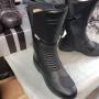 Tout pour 2 roues Genève Paquis - Vente de bottes de moto en cuir