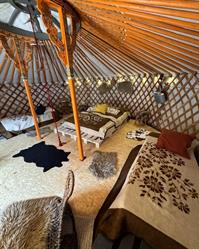 Refuge Le Peuty La Yourte des Amis