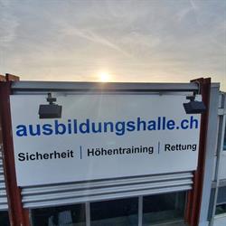 Ausbildungshalle