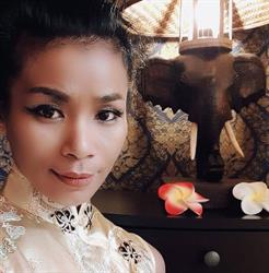 Long Thai Massage und Spa
