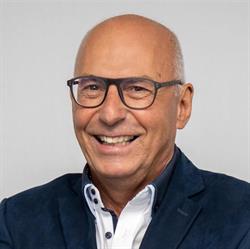 Spielend Verkaufen - Virgil Schmid