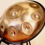 Unsere Vertreter nehmen sich die Zeit, Dich in die Welt der Handpans einzuführen, Dir die Möglichkeiten und Unterschiede näher zu bringen und auf Deine Fragen und Vorlieben einzugehen. Mit ihrer Unterstützung findest Du garantiert eine zu Dir passende Handpan. Bitte vereinbare im Vorfeld einen Termin.

Du kannst unsere Handpan Vielfalt im Handpan Showroom Kanton Zug - Schweiz ausprobieren und kaufen oder bei www.Handpan.World online bestellen.
