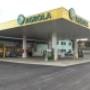 AGROLA Tankstelle in Cossonay; station-service AGROLA à Cossonay avec un TopShop kiosque, mit einem TopShop, grosse Überdachung, station couverte