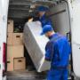 Geben Sie die Möbellieferung und Montage in die sicheren Hände der SEVIS Transport GmbH. Seit vielen Jahren bieten wir unseren Kunden in Murgenthal und darüber hinaus hochwertige Transport- und Montagelösungen für Möbel aller Art. Unser Unternehmen versteht die Bedeutung einer reibungslosen Lieferung und professionellen Montage Ihrer Möbelstücke. Daher bieten wir einen umfassenden Service, der nicht nur den Transport Ihrer Möbel umfasst, sondern auch die fachgerechte Montage vor Ort. Von Einzelstücken bis hin zu kompletten Möbelsets – wir kümmern uns um jede Lieferung mit höchster Sorgfalt und Präzision. Unsere erfahrenen Möbelmontageteams sind mit modernsten Werkzeugen und Techniken ausgestattet, um sicherzustellen, dass Ihre Möbelstücke schnell und professionell zusammengebaut werden. So können Sie sich entspannt zurücklehnen und einen stressfreien Aufbau geniessen.
