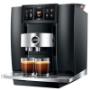 Die Verkörperung einzigartigen Kaffeegenusses
Die GIGA 10 – ein Kaffeespezialitäten-Vollautomat der Superlative, der alle bisherigen Grenzen von Leistung und Genuss sprengt und neu definiert!

Mit zwei Bohnenbehältern mit jeweils eigenem Mahlwerk, revolutionärem Cold Extraction Process, innovativem Panorama-Panel für beste Übersicht und neuem, intuitivem Bedienkonzept bietet die GIGA 10 eine so große Spezialitätenauswahl wie nie zuvor. Dabei tritt sie in markantem Design auf, welches die ganze Power dieses einzigartigen Kaffee-Vollautomaten kraftvoll unterstreicht. Die GIGA 10 macht Kaffeegenuss zu einem einzigartigen Barista-Moment und verwandelt Ihre Küche auf Berührung in eine Trendbar.