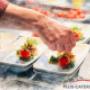 Walk & Taste · Apéro-Dinner · Steh-Dinner mit Service
Plus Catering – Aus Spass am Genuss!
Sie planen einen Event, eine Firmenfeier, ein Jubiläum oder eine Hochzeit und möchten Ihren Gästen ein modernes, lebendiges Genusserlebnis bieten?

Mit unse