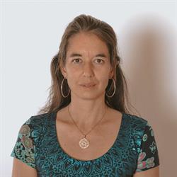 Amara Reinhard - Massagen & traumasensible Begleitung im Wandelhof