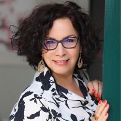 Ilana Campbell Beautician & Threading Specialist