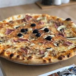 Pizzeria Piccola LACHEN ST. GALLEN