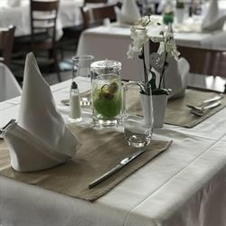 Restaurant Sonne - Danos y Danos