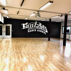 Fantasy dance school Senapo