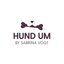 HUND UM by Sabrina Vogt